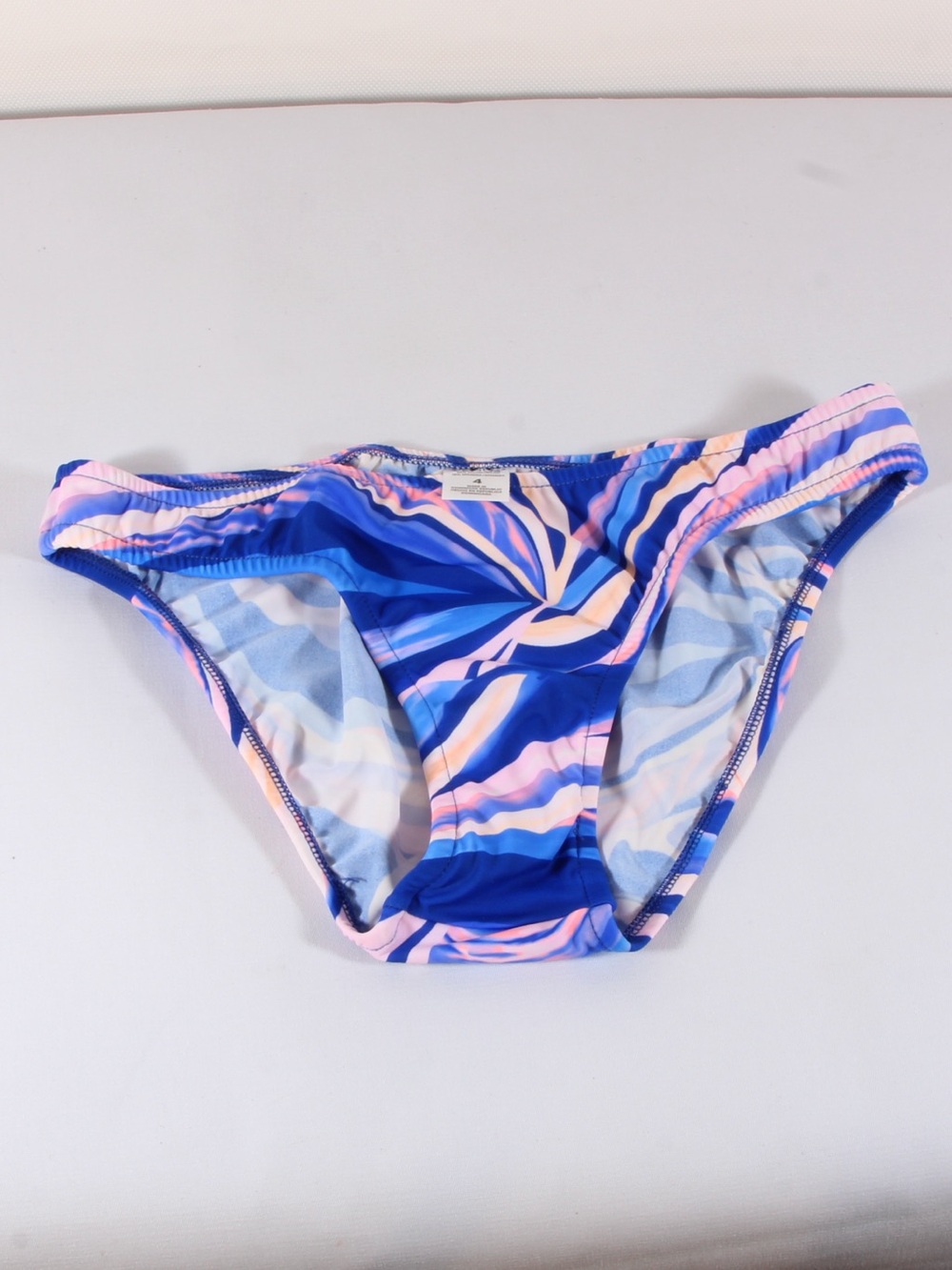 VENUS Blue Pink Swirl Low Rise Bikini Bottoms Size 4 NWOT